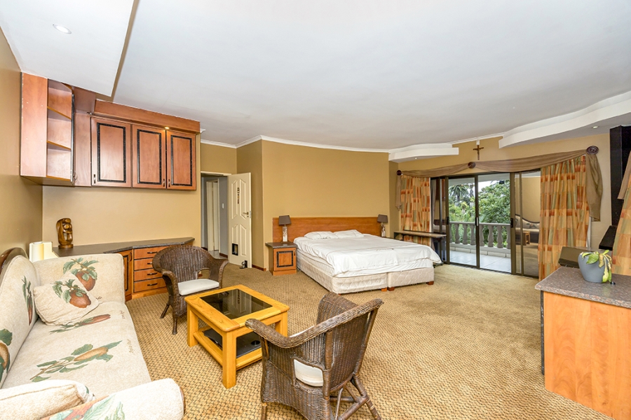 6 Bedroom Property for Sale in Sunset Beach Western Cape